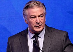 Alec Baldwin vẫn chưa bình tâm sau sự cố trên phim trường "Rust"