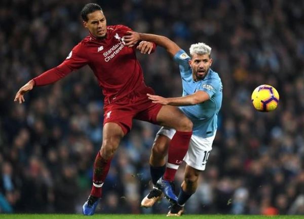 Bạn thân chỉ cách Messi đánh bại Van Dijk