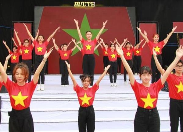 Đại học Giao thông Vận tải TP Hồ Chí Minh tổ chức ngày hội đón tân sinh viên