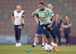 Neymar trở lại tập luyện