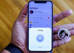 Dùng AirTag để theo dõi bạn gái cũ