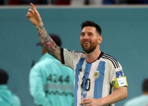 Dùng sao trẻ Bồ Đào Nha mỉa mai Messi, phóng viên ESPN trả giá cực đắt