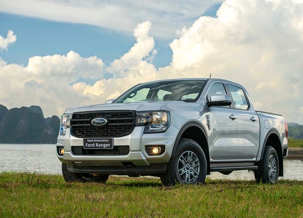 Ford Ranger và Explorer liên tiếp lập kỷ lục, hứa hẹn bứt phá mùa mua sắm cuối năm