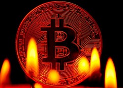 Giá Bitcoin hôm nay 9/12: Bitcoin đỏ lửa