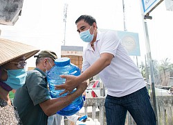 MC Quyền Linh: Từng đi "xin ăn", đổi đời nhờ cưới bà chủ bán quần áo