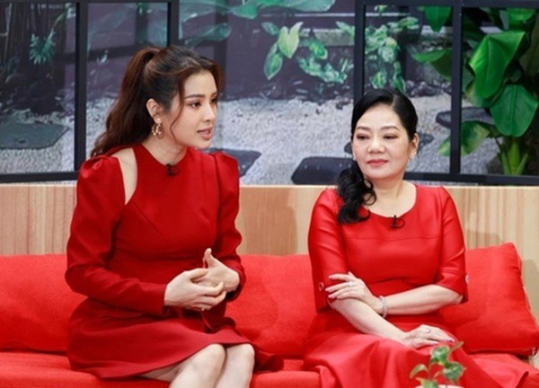 Mẹ chồng Phương Trinh Jolie: 'Trai hay gái cháu nào cũng thương, có cháu là quý'