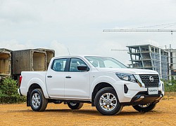 Nissan Navara EL 2WD giá 699 triệu đồng với nhiều cải tiến vượt trội