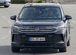 Volkswagen Tiguan thế hệ mới lộ diện