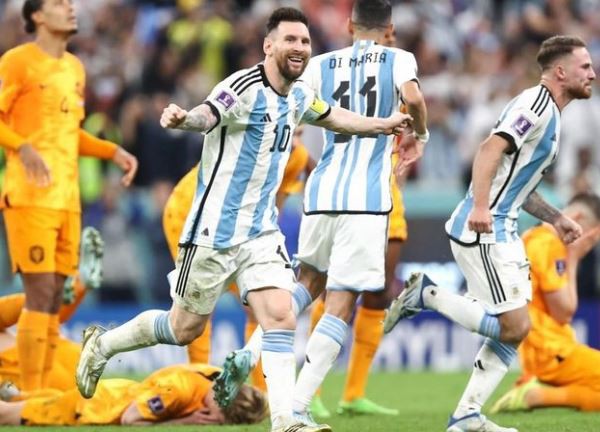 Argentina vào bán kết World Cup 2022 sau loạt luân lưu may rủi