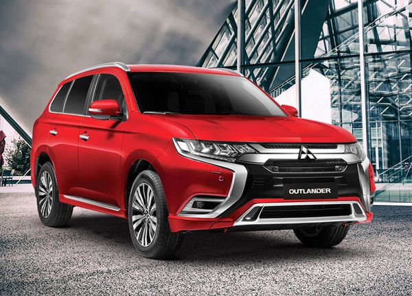 Bảng giá xe Mitsubishi tháng 12/2022: Ưu đãi lớn