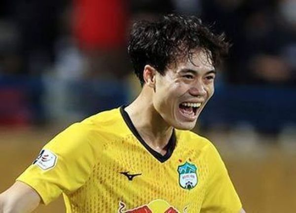 Báo Hàn Quốc thông tin việc Văn Toàn sang K.League thi đấu