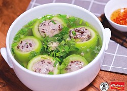 Cách nấu canh bầu nhồi thịt thơm mát cho bữa cơm gia đình