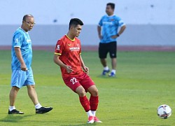 Danh sách tuyển Việt Nam dự AFF Cup 2022: Ông Park khó quyết