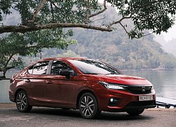 Doanh số bán xe máy và ô tô của Honda Việt Nam đều giảm