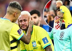 Khoảnh khắc đẹp World Cup 2022, Neymar được con trai Perisic an ủi