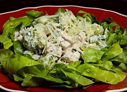 Cách làm salad nho thịt gà chống ngán cho bữa cơm Tết