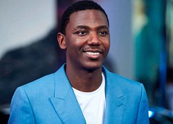 Diễn viên hài Jerrod Carmichael dẫn lễ trao giải Quả cầu vàng 2023