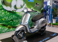 Cận cảnh xe điện Vespa Elettrica tại Việt Nam