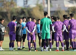 AFF Cup: Lãnh đạo sứ quán Việt Nam tại Lào động viên tuyển Việt Nam