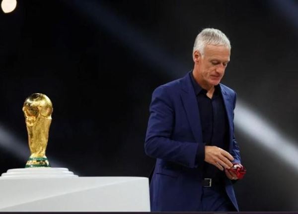 Deschamps tiếc nuối khi Pháp để tuột cúp vàng World Cup vào tay Argentina