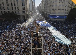 Hàng triệu người Argentina đổ ra đường ăn mừng chức vô địch World Cup vĩ đại