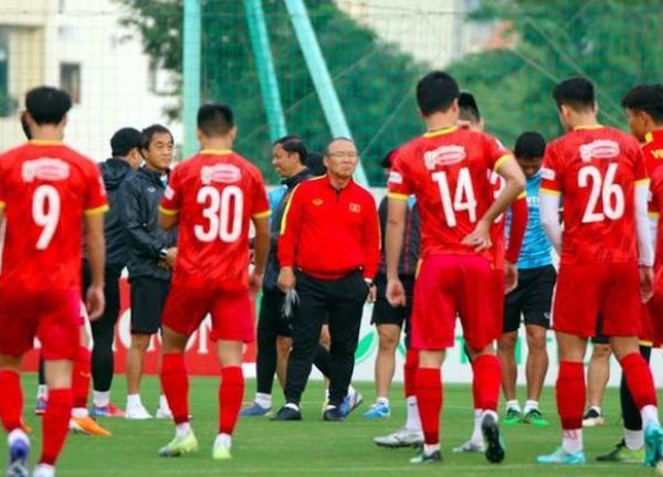 ĐT Việt Nam loại 2 cầu thủ, chốt danh sách dự AFF Cup 2022