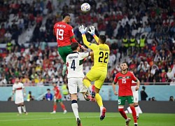 Ngồi ghế nóng 3 tháng trước World Cup, điều gì giúp HLV Marocco làm nên lịch sử?