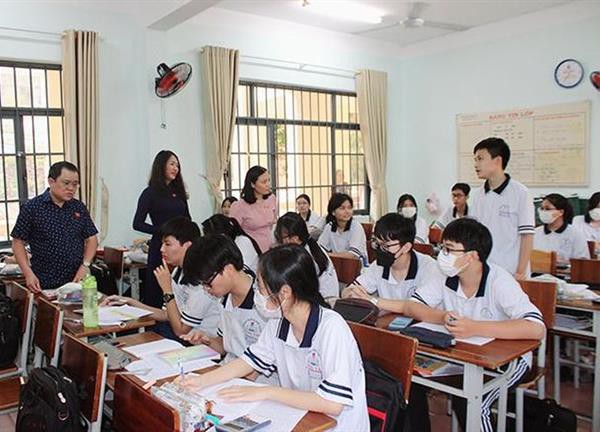 Nhiều khó khăn trong thực hiện chương trình, SGK mới