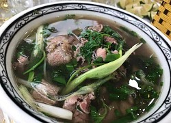 Phở bò Hà Nội có vị gì lạ mà ăn một lần không thể quên