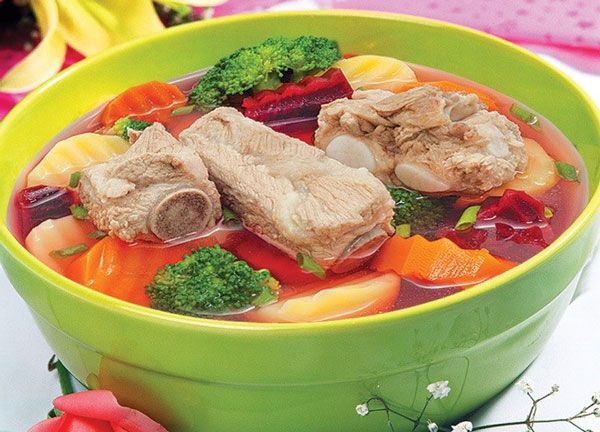 Canh sườn nấu nấm