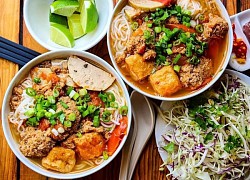 Sáng cuối tuần, đãi cả nhà bún riêu cua 'homemade' chuẩn vị, ngon miễn chê