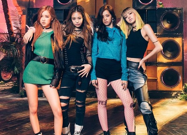 Beyoncé cạn lời, "đứng hình mất 5 giây" khi nhạc BLACKPINK được bật trong concert khiến fan thích thú hát theo?