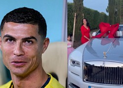 Đang thất nghiệp, Ronaldo được bạn gái tặng quà Giáng sinh hơn 7 tỷ đồng