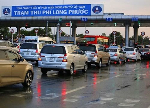 Lỗi ôtô thường gặp khi đi qua trạm thu phí dịp Tết 2022