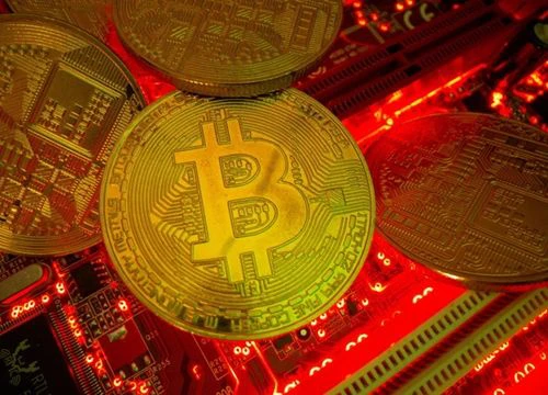 Sau phiên tăng cao, Bitcoin bất ngờ quay đầu lao dốc trong ngày Mùng 3 Tết