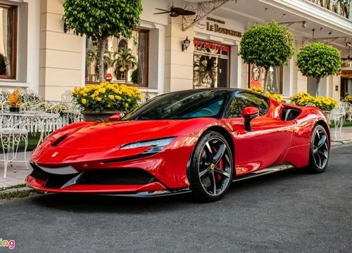 Siêu ngựa Ferrari SF90 Stradale ra phố ngày đầu năm Hổ