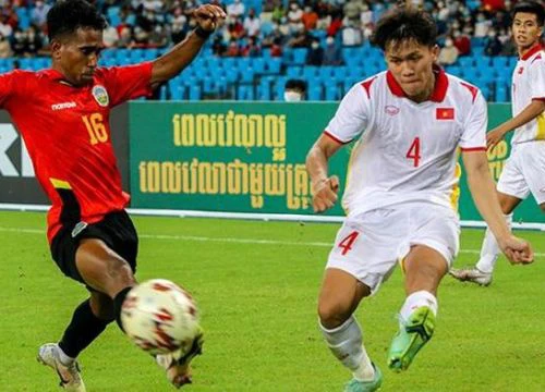 Tiền đạo U23 Việt Nam: 'Nhìn đồng đội bị COVID-19 thấy thương'