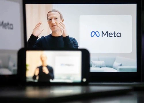 Facebook và Amazon lập kỷ lục theo cách khác nhau