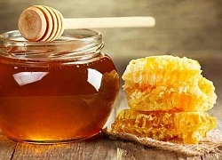 Mật ong khoái cực ngon - đặc sản vùng núi cao Tây Bắc