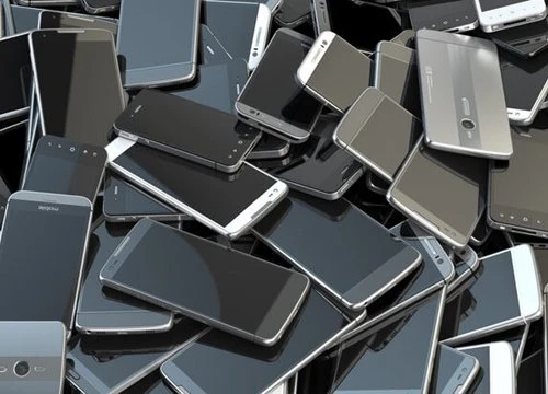 Robot AI giúp con người giải quyết nạn rác thải điện tử từ smartphone