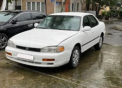 Sau thời hoàng kim, Toyota Camry trở thành xe &#8216;cỏ&#8217; với giá bán lại rẻ như Honda SH