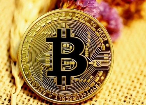 Giá Bitcoin hôm nay 8/2: Bitcoin thăng hoa, vượt 44.000 USD