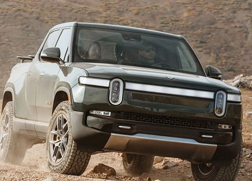 Rivian R1T 2022 chạy điện trình diễn 8 chế độ lái ở mọi địa hình