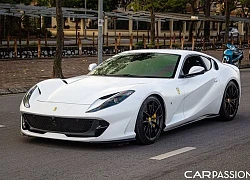 Siêu xe Ferrari 812 Superfast hàng hiếm trở lại Hà Nội với tông màu trắng Satin