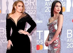 Thảm đỏ Brit Awards: Adele lột xác đẹp ngỡ ngàng, Olivia Rodrigo 19 tuổi sexy nhưng vẫn chìm giữa dàn sao phô da thịt cháy mắt