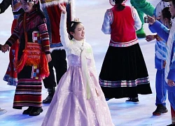 Trang phục hanbok của Hàn Quốc xuất hiện tại Thế vận hội Bắc Kinh gây tranh cãi