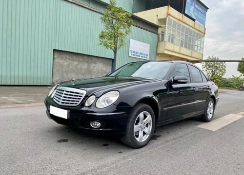 Từng là xe đắt nhất Việt Nam, Mercedes-Benz E 280 được rao bán giá hơn 200 triệu sau gần 2 thập kỷ