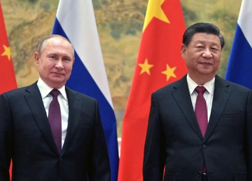 Vì sao ông Tập Cận Bình - Putin không bắt tay khi gặp mặt?