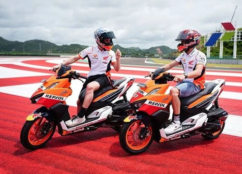 Cận cảnh phiên bản Honda Vario 160 Repsol của tay đua Marc Marquez