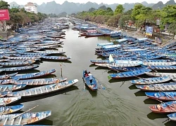 Hà Nội: Chùa Hương bất ngờ mở cửa đón du khách